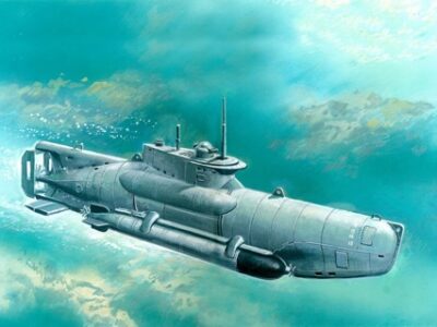 ICM U-Boat Type XXVIIB Seehund (Late), WWII German Midget Submarine 1:72 ICMS007